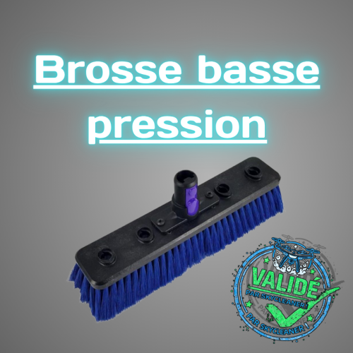 Item Brosse double poils 26 cm avec jets pour perche Ova8®